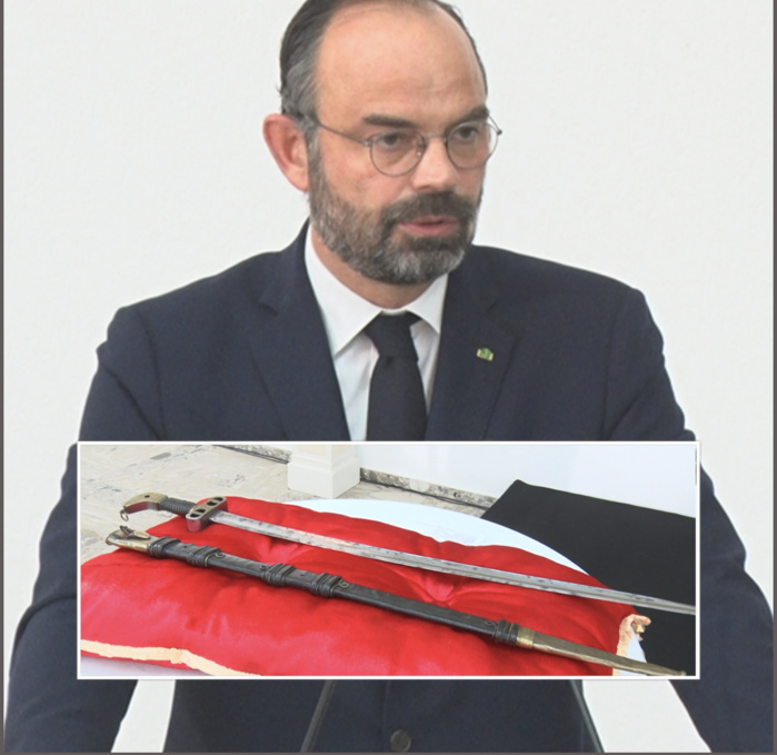 Edouard Philippe, Premier ministre français : « La place du sabre d'El Hadj Oumar Tall, c'est ici » Edouard Philippe, Premier ministre français : « La place du sabre d'El Hadj Oumar Tall, c'est ici »
