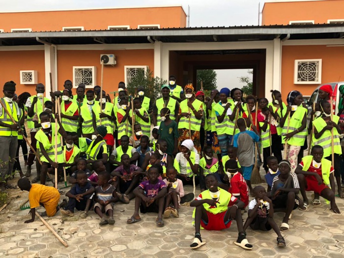 Hygiène publique : Loul Sessène déterminée à remporter le ‘’Prix du Chef de l'Etat pour la commune la plus propre’’ Hygiène publique : Loul Sessène déterminée à remporter le ‘’Prix du Chef de l'Etat pour la commune la plus propre’’