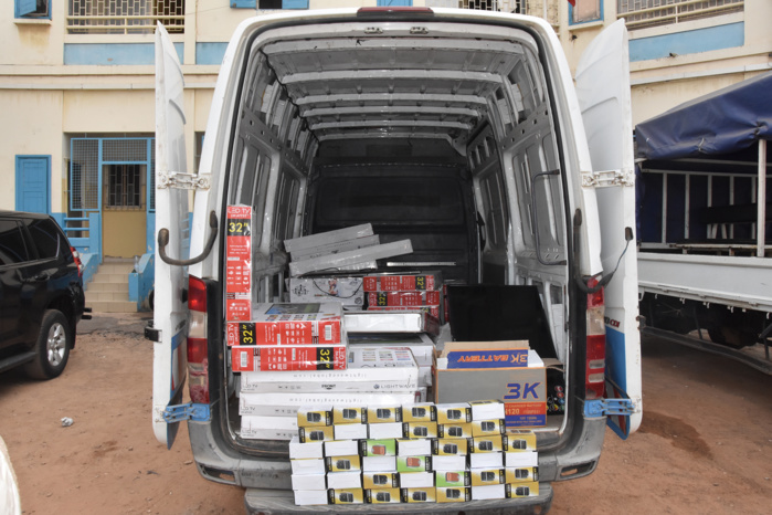 Séries de braquages : La bande qui écumait Dakar et Thiès cueillie par la gendarmerie et envoyée devant le Procureur. Séries de braquages : La bande qui écumait Dakar et Thiès cueillie par la gendarmerie et envoyée devant le Procureur.