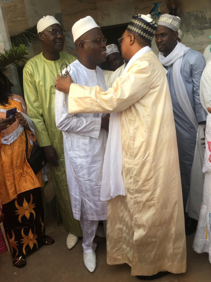 Visite de courtoisie : Khalifa Ababacar Sall chez la famille Omarienne (IMAGES)