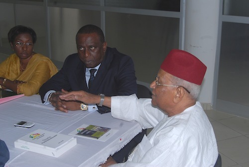 Le MPCL tire les conclusions après sa rencontre de ce jour avec Amadou Mahtar Mbow et la signature de la charte de gouvernance démocratique par Cheikh Tidiane Gadio
