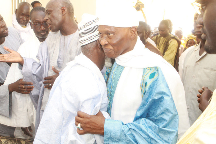 Wade à porokhane accueill par Serigne Basse Porokhane et par une foule