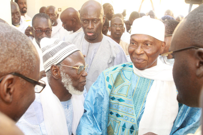 Wade à porokhane accueill par Serigne Basse Porokhane et par une foule