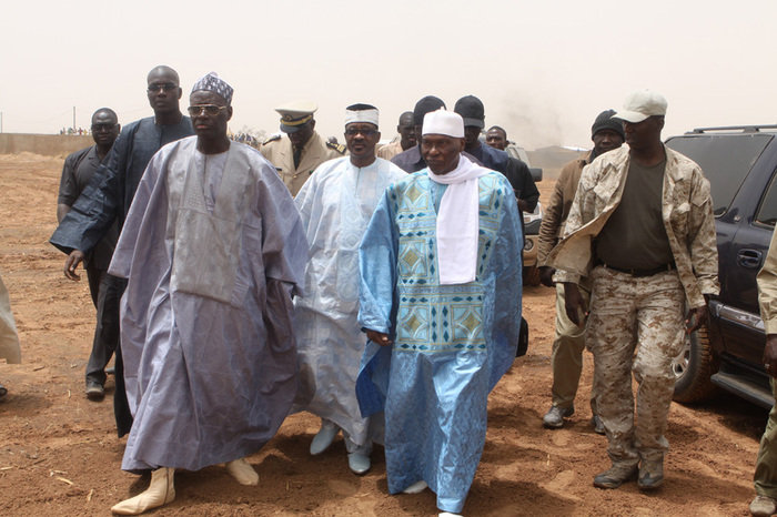 Wade à porokhane accueill par Serigne Basse Porokhane et par une foule