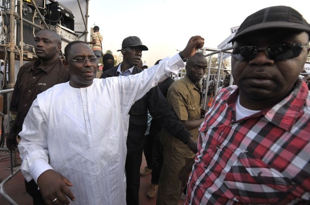 Macky Sall conseille de restituer à Rebeuss son stade avant de le transformer en Manhattan