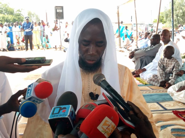 TOUBA / Un fils de Serigne Fallou propose à ceux qui le peuvent d’aller inonder la prison si Cheikhouna Guèye est condamné. TOUBA / Un fils de Serigne Fallou propose à ceux qui le peuvent d’aller inonder la prison si Cheikhouna Guèye est condamné.