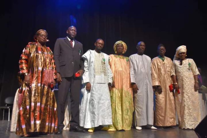 Éducation / CRFPE : Les 1750 élèves-maîtres de la promotion 2019 ont prêté serment. (Images) Éducation / CRFPE : Les 1750 élèves-maîtres de la promotion 2019 ont prêté serment. (Images)