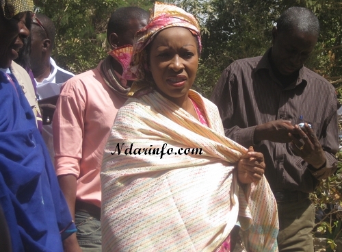 Aux accusations d’achats de conscience et de fabriques frauduleuses de cartes d'électeur, Awa Ndiaye répond: ‘’Bennoo Bokk Yakar justifie sa défaite future à Saint-Louis’’