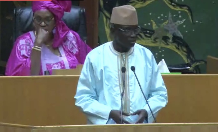 Question de la drogue/ Aly Ngouille Ndiaye précise : « La drogue, on l’incinère » Question de la drogue/ Aly Ngouille Ndiaye précise : « La drogue, on l’incinère »