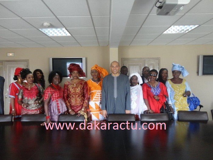 Karim Wade reçoit les coiffeuses du Sénégal