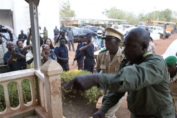 Mali : la junte adopte une nouvelle Constitution
