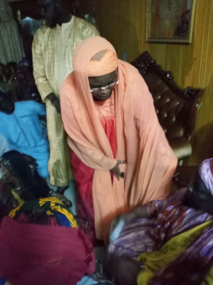 Décès de Awa Aw : La première Dame a présenté ses condoléances à la famille de la défunte... Décès de Awa Aw : La première Dame a présenté ses condoléances à la famille de la défunte...