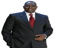 Quand Macky Sall prend tous les pouvoirs