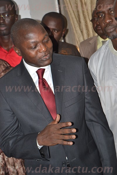 Les images de la passation de service entre Oumar Guèye et Omar Sarr
