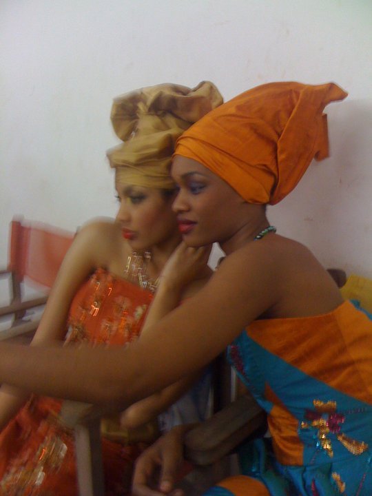 Adja Diallo et Ndéye Ndack en mode boubou wolof avant le défilé