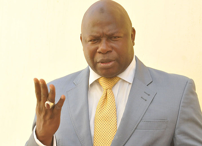 Affaire des faux billets : Bougazelli renforce sa défense, prenant pour avocat Me Ciré Clédor Ly.