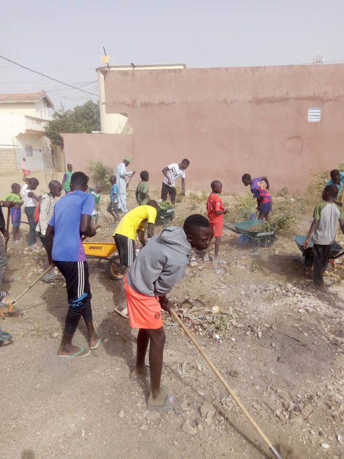 MBOUR : Indifférence totale des autorités à l'appel de Macky Sall pour le « Cleaning Day » MBOUR : Indifférence totale des autorités à l'appel de Macky Sall pour le « Cleaning Day »