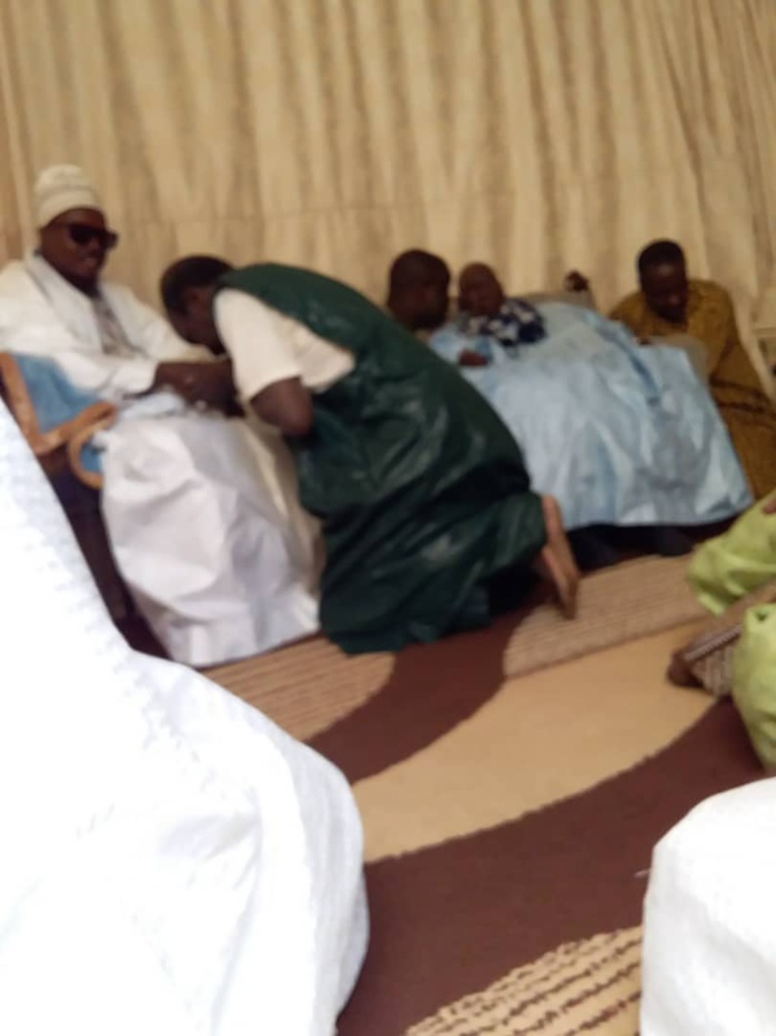 MBACKÉ- Mosquée et Daara à la place du stade/ Le Khalife instruit Cheikh Bass de coordonner les travaux confiés aux Baayfall. MBACKÉ- Mosquée et Daara à la place du stade/ Le Khalife instruit Cheikh Bass de coordonner les travaux confiés aux Baayfall.