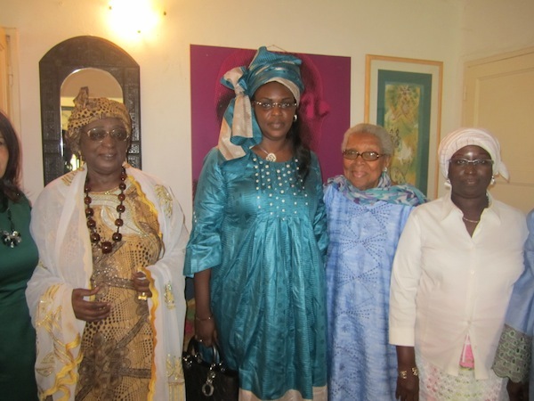 Visites de Madame Sall à la veuve de Mamadou Dia, Annette Mbaye D'Erneville et Maimouna Kâne (PHOTOS)