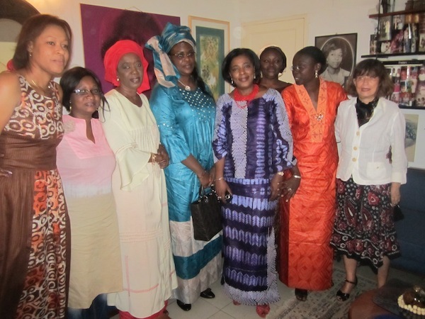 Visites de Madame Sall à la veuve de Mamadou Dia, Annette Mbaye D'Erneville et Maimouna Kâne (PHOTOS)