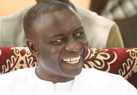 Mbaye Ndiaye délivre à Idrissa Seck le récépissé de Rewmi