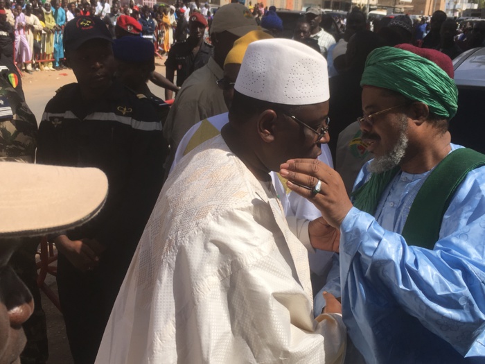 Louga: le PR Macky Sall prend part à la Ziarra annuelle de Thierno Mountaga Daha Cheikhou Oumar Foutiyou Tall.