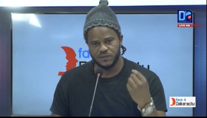 Nouveaux permis de conduire : Thiat flaire un soupçon de promotion de l’homosexualité. Nouveaux permis de conduire : Thiat flaire un soupçon de promotion de l’homosexualité.