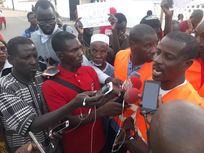 ÑOO LANK À DIOURBEL / " Macky nous avait promis des emplois, il a envoyé les jeunes à la retraite" (Coordonnateur) ÑOO LANK À DIOURBEL / " Macky nous avait promis des emplois, il a envoyé les jeunes à la retraite" (Coordonnateur)