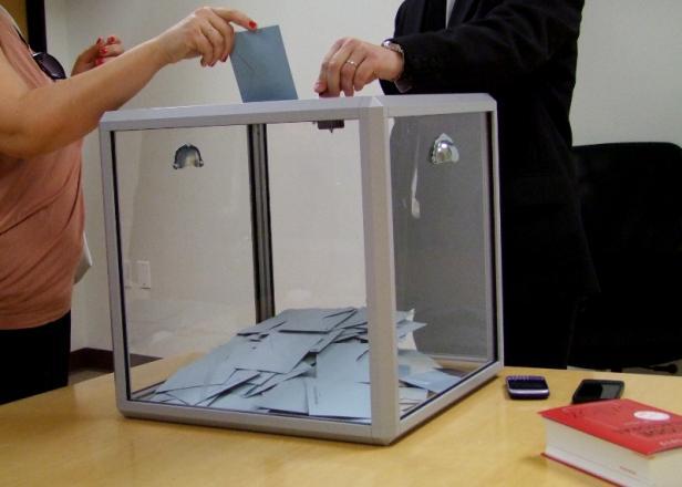 Les Français aux urnes pour le second tour de la présidentielle