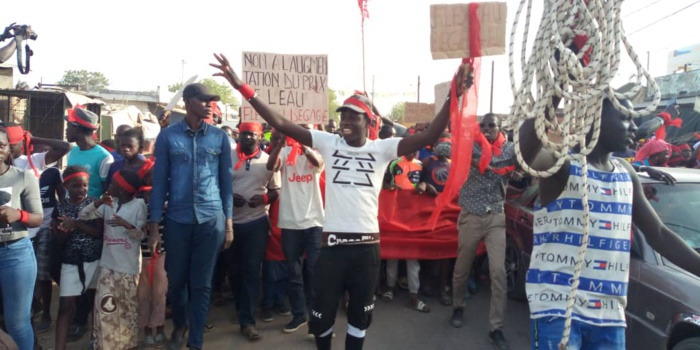 Nioro / Keur Madiabel : La population dans la rue contre la hausse du prix de l'eau (Les premières images).