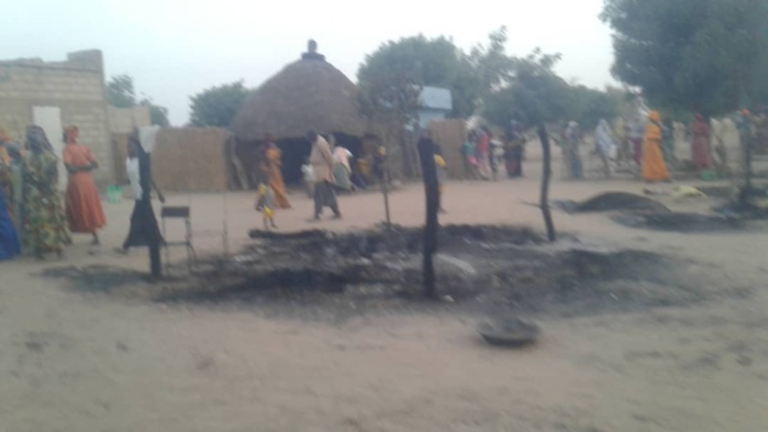 INCENDIE DE GRANDE ENVERGURE / Une dizaine de concessions brûle à Ndialakhar... Le feu attisé par le vent.