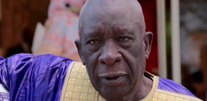 El Hadj Mansour Mbaye honoré par le Maire Bamba Fall et la Médina