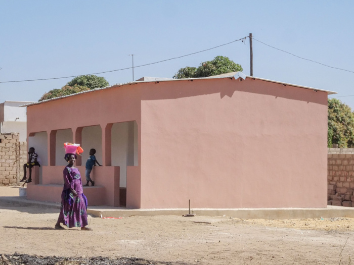 Notto-Diobass : Le ministre-maire Alioune Sarr offre un marché aux femmes du village de Dioungane.