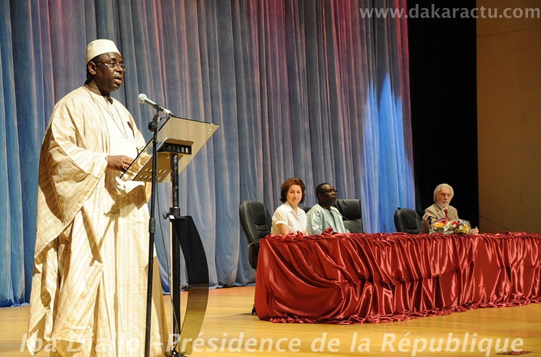Les images de Macky Sall et Youssou Ndour à l'ouverture du dak'art 2012 au Grand théatre
