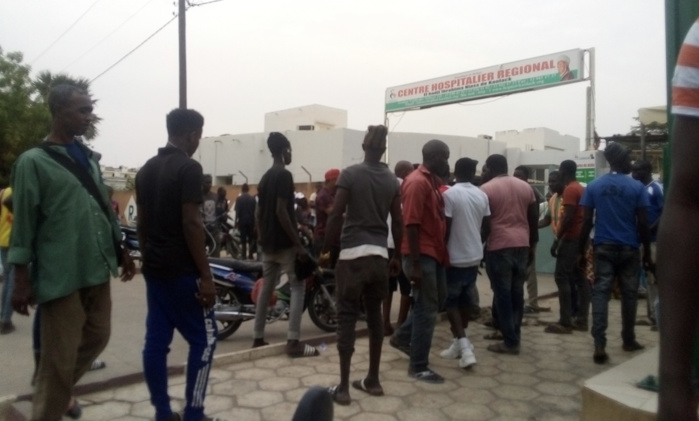 Décès du fils de Abdou Aziz Américain : Les talibés Baye prennent d'assaut l'hôpital de Kaolack... La piste de la négligence évoquée.. Décès du fils de Abdou Aziz Américain : Les talibés Baye prennent d'assaut l'hôpital de Kaolack... La piste de la négligence évoquée..