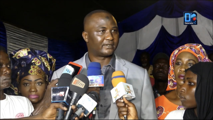 Décès du jeune américain à l'hôpital de Kaolack : Amadou Diallo fustige la non assistance "urgente" des patients pour des raisons pécuniaires. Décès du jeune américain à l'hôpital de Kaolack : Amadou Diallo fustige la non assistance "urgente" des patients pour des raisons pécuniaires.