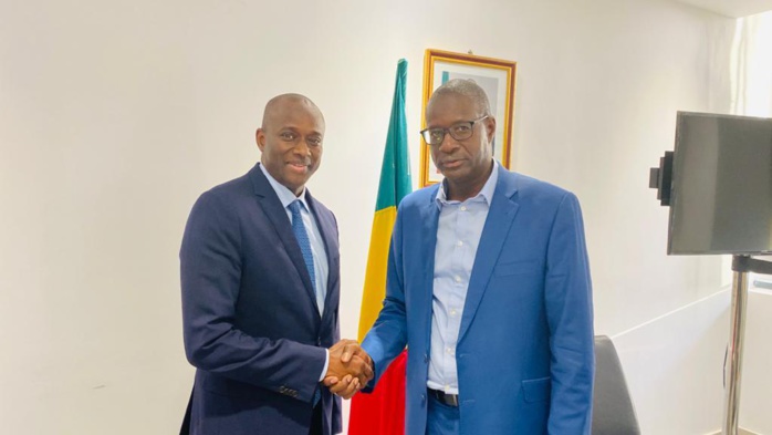 Les transporteurs suspendent leur mot d’ordre de grève. Les transporteurs suspendent leur mot d’ordre de grève.