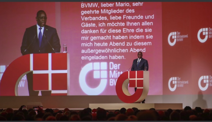 MIGRATION CLANDESTINE / Le Président Macky Sall donne la recette à Merkel et aux hommes d'affaires Allemands. MIGRATION CLANDESTINE / Le Président Macky Sall donne la recette à Merkel et aux hommes d'affaires Allemands.