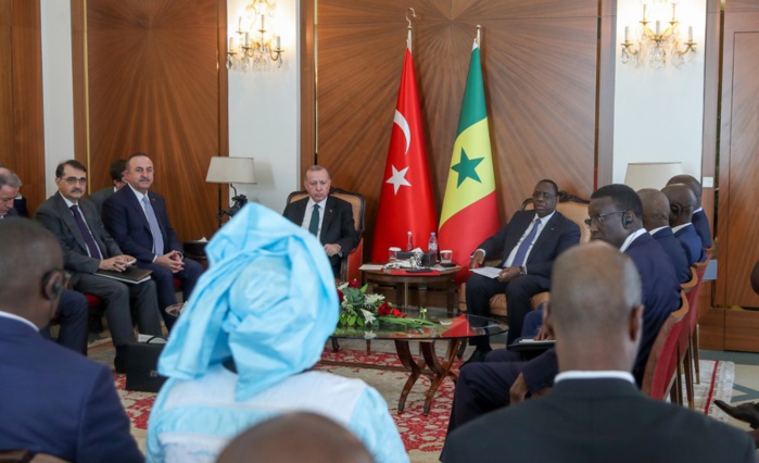 (Images) SÉNÉGAL- TURQUIE / Sept accords de coopération signés... Volonté matérialisée d'avoir des échanges commerciaux plus intenses. (Images) SÉNÉGAL- TURQUIE / Sept accords de coopération signés... Volonté matérialisée d'avoir des échanges commerciaux plus intenses.