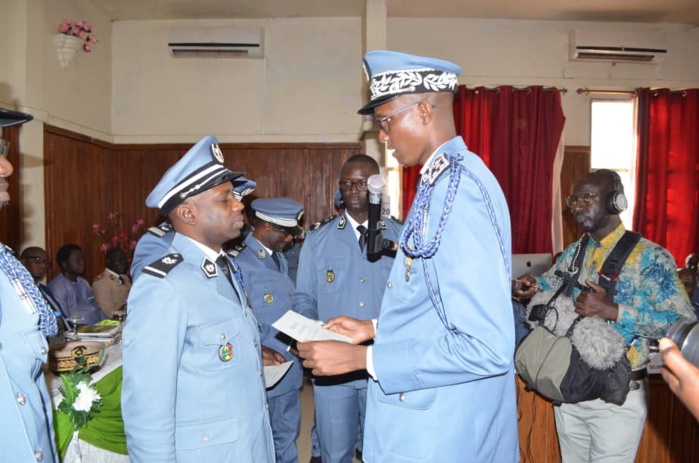 Kédougou - Journée internationale de la Douane : 2 tonnes de chanvre, 131.600 bâtonnets de cigarette et des médicaments d’une valeur de 200 millions de francs CFA incinérés... Kédougou - Journée internationale de la Douane : 2 tonnes de chanvre, 131.600 bâtonnets de cigarette et des médicaments d’une valeur de 200 millions de francs CFA incinérés...