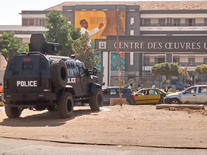 Manif Nio Làank : Les forces de l'ordre déjà sur place... Manif Nio Làank : Les forces de l'ordre déjà sur place...