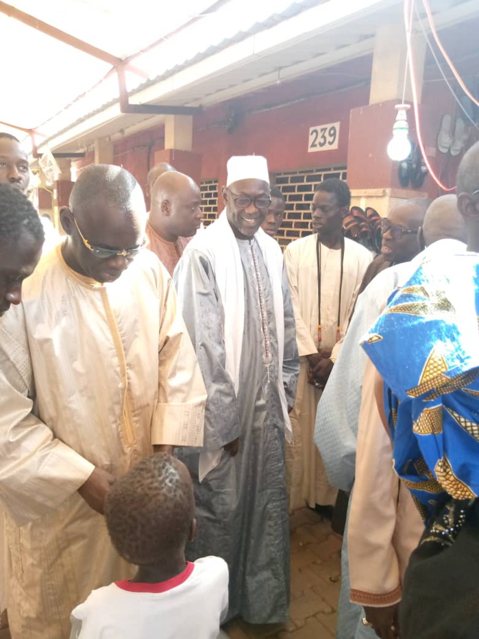 Kaolack : Le fils aîné du Khalife général des mourides à la Fika (Images) Kaolack : Le fils aîné du Khalife général des mourides à la Fika (Images)