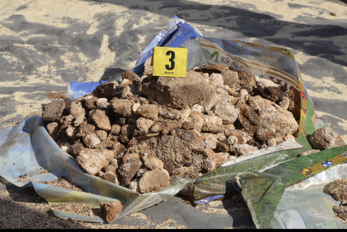 POLICE : Saisies de plus de 150 tonnes de riz impropre à la consommation à la Rue Tolbiac à Dakar... POLICE : Saisies de plus de 150 tonnes de riz impropre à la consommation à la Rue Tolbiac à Dakar...