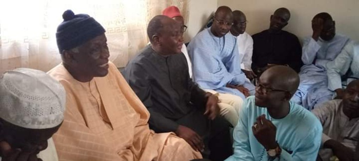 Rappel à Dieu de El hadj Idrissa Guèye/ Présentation de condoléances des Khalifes et autorités gouvernementales à Kaolack (Images). Rappel à Dieu de El hadj Idrissa Guèye/ Présentation de condoléances des Khalifes et autorités gouvernementales à Kaolack (Images).