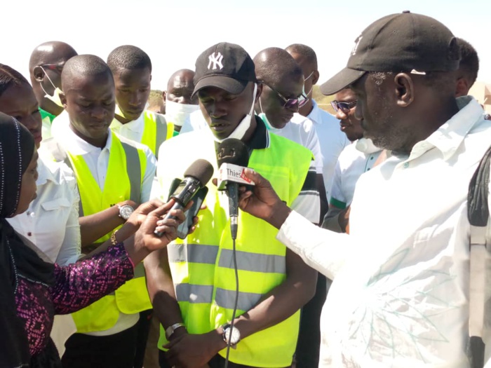 Cleaning day à l'Université de Thiès : Le Meer et l'Amicale des Étudiants de l'Ufr lancent le programme " Campus propre " Cleaning day à l'Université de Thiès : Le Meer et l'Amicale des Étudiants de l'Ufr lancent le programme " Campus propre "