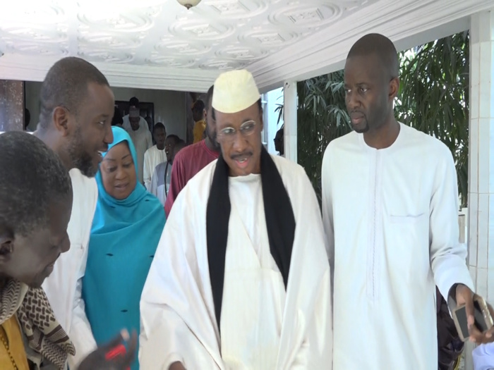 Les images de la cérémonie de 8ème jour du rappel à Dieu d'El Hadj Idrissa Guèye à Kaolack. Les images de la cérémonie de 8ème jour du rappel à Dieu d'El Hadj Idrissa Guèye à Kaolack.