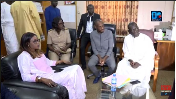 Ouverture du magasin Auchan à Kaolack : les précisions de Zahra Iyane Thiam Ouverture du magasin Auchan à Kaolack : les précisions de Zahra Iyane Thiam