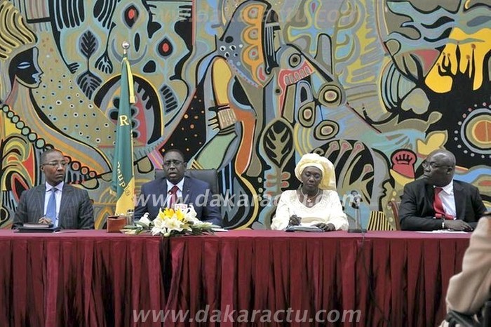 C’est officiel: Macky Sall vient de supprimer une soixantaine d’agences nationales