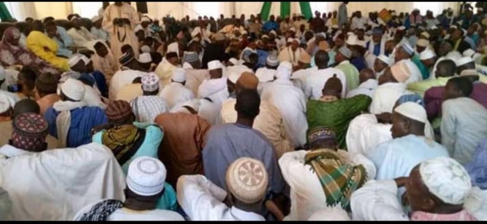 Kolda / Cérémonie officielle de la 46e édition de la ziarra annuelle de Saré Mamady (Kolda) : Le khalife général appelle les fidèles à retourner vers l’Islam et l’union des cœurs. Kolda / Cérémonie officielle de la 46e édition de la ziarra annuelle de Saré Mamady (Kolda) : Le khalife général appelle les fidèles à retourner vers l’Islam et l’union des cœurs.