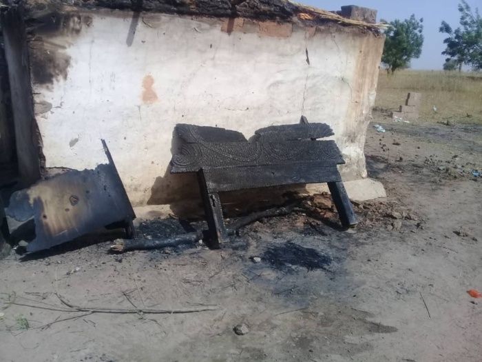 Santhie Mor Mbaye / Porokhane : Le feu consume entièrement une concession.